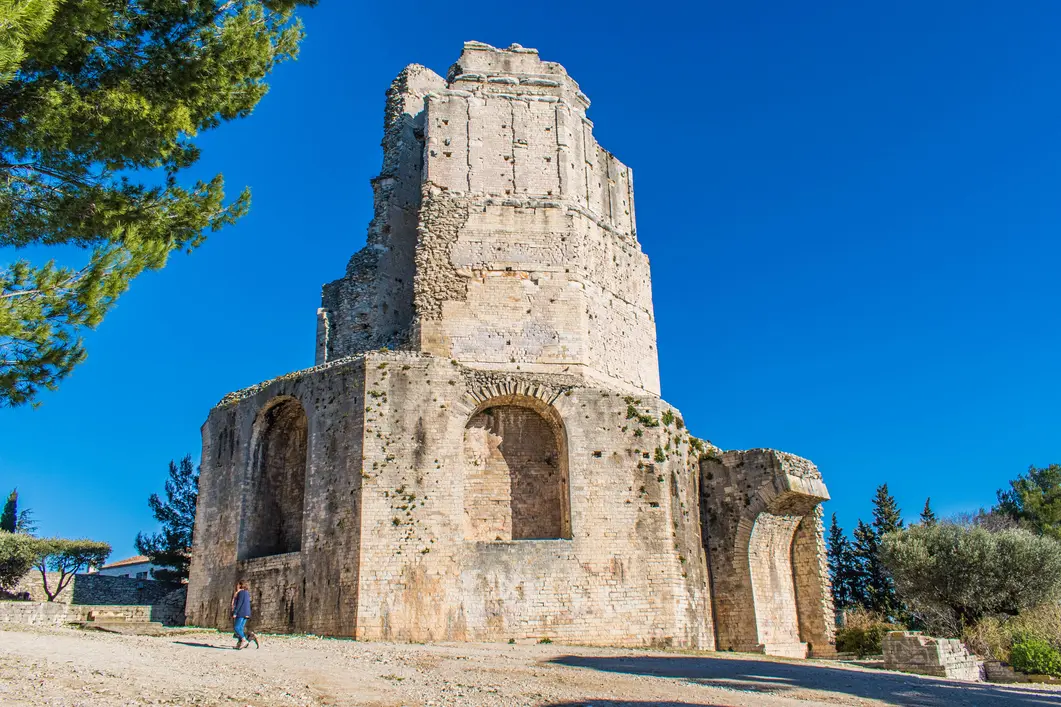 Tour Magne